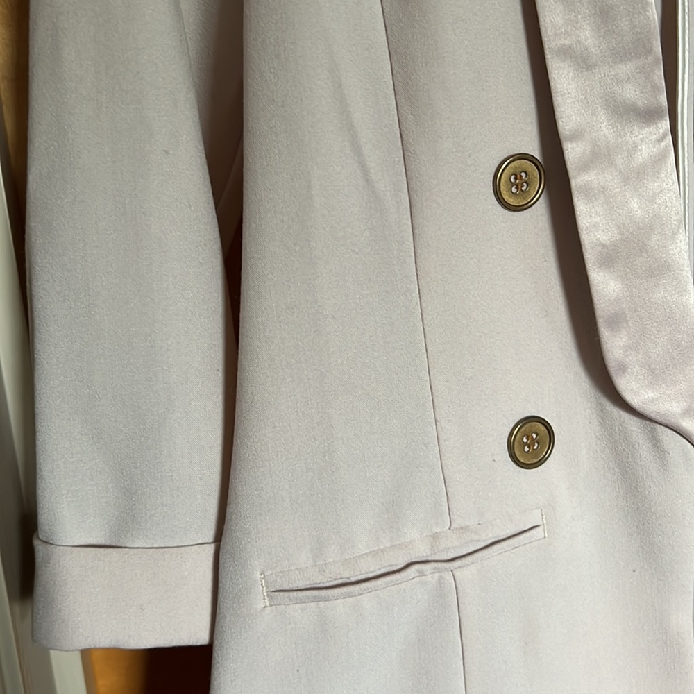 Blazer - Picture 3 of 4